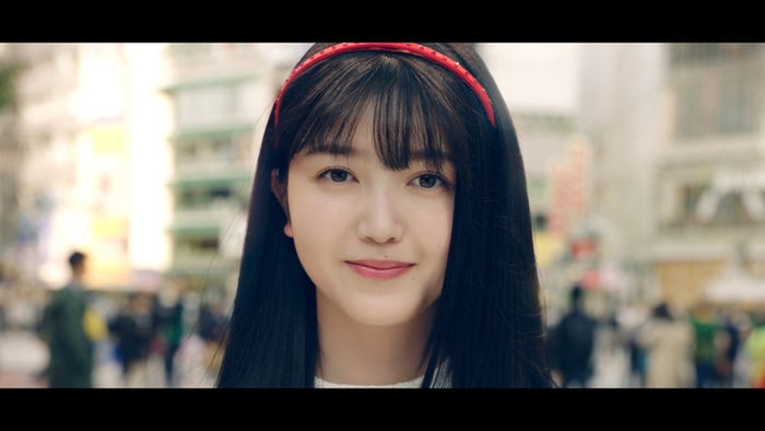 久保史緒里/CMより(提供画像)