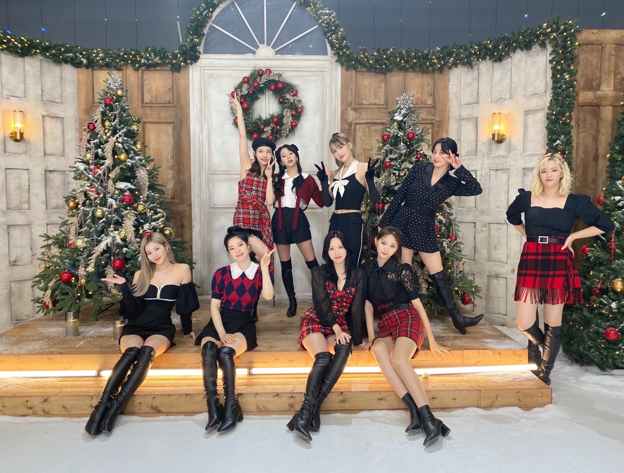 TWICE、愛嬌ダンス＆高速ダンス披露　サナ「来年もずっと一緒にいましょう」