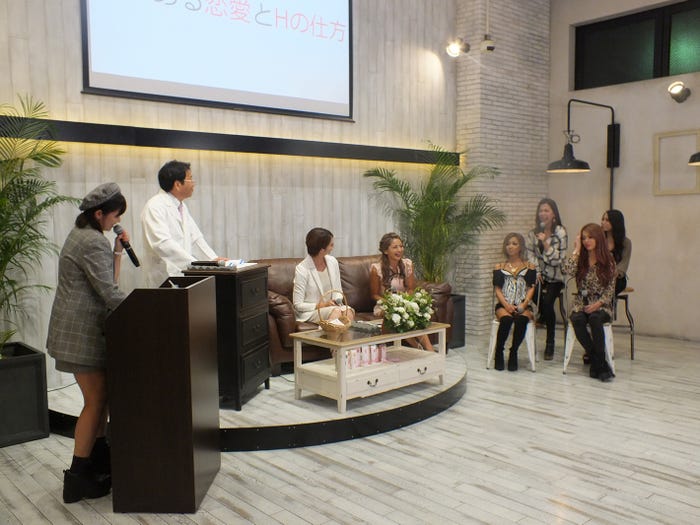 トークイベントの様子(提供写真)