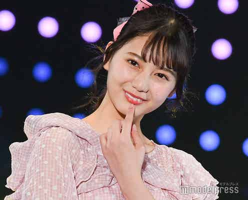 日向坂46小坂菜緒、ポニーテールヘアが可愛すぎ ウィンクにノックアウト<TGC2019S/S>