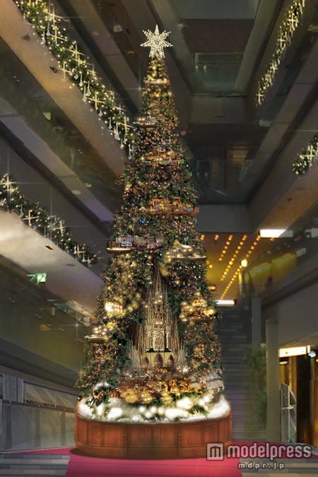 “世界最大級”のジオラマクリスマスツリーが表参道に出現