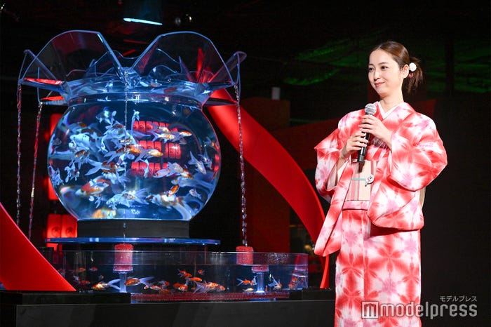 佐々木希(C)モデルプレス