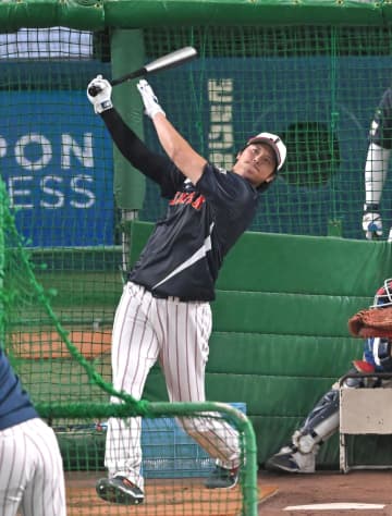 侍ジャパン 大谷翔平の打撃投手務めた亀井コーチ「22年間で一番緊張した」まさかの緊急登板で「褒めていただいた」高校時代にはエースで甲子園出場