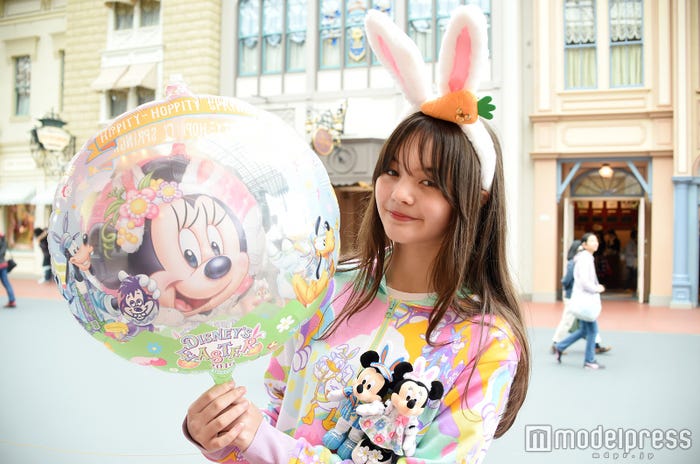 バルーン(モデル:藤田エミリ)/(C)モデルプレス