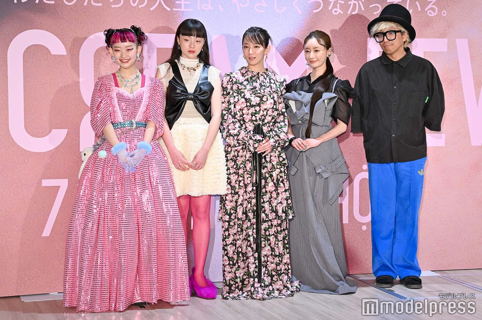 詩羽、モトーラ世理奈、吉岡里帆、松本まりか、千原徹也監督（C）モデルプレス