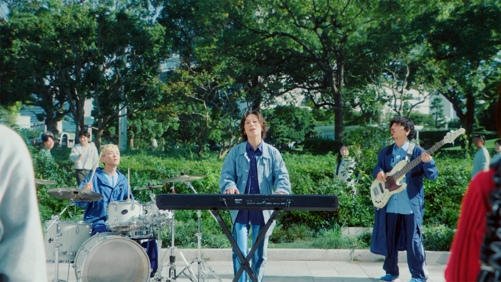 Omoinotake「あの人もアルフォー党」篇（提供写真）