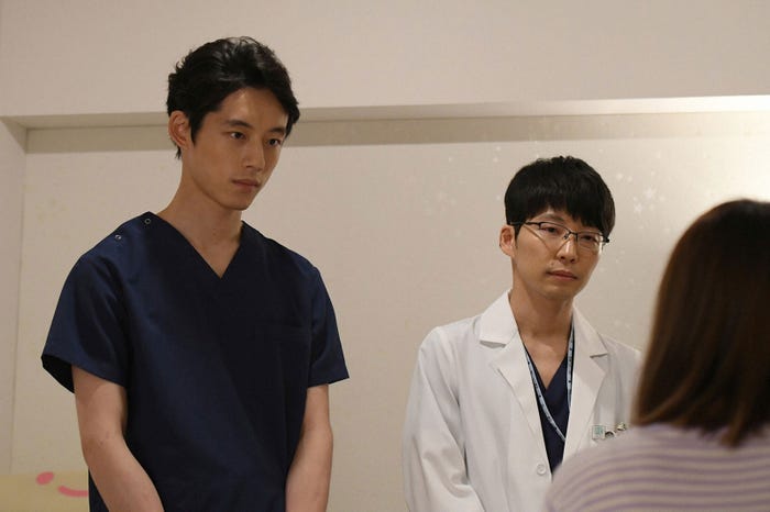 綾野剛主演 コウノドリ 2年ぶり再集結 続編スタート 第1話あらすじ モデルプレス 綾野剛主演 コウノドリ 2年ぶり再集結 続編スタート 第1話あらすじ モデルプレス