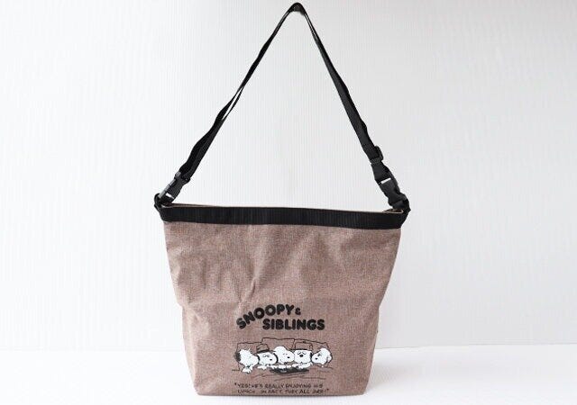 ムック本　ムック　付録　人気　おすすめ　オススメ　宝島社　宝島　レビュー　便利　優秀　当たり　最高　保冷バッグ　バッグ　保冷　スヌーピー　ショルダーバッグ