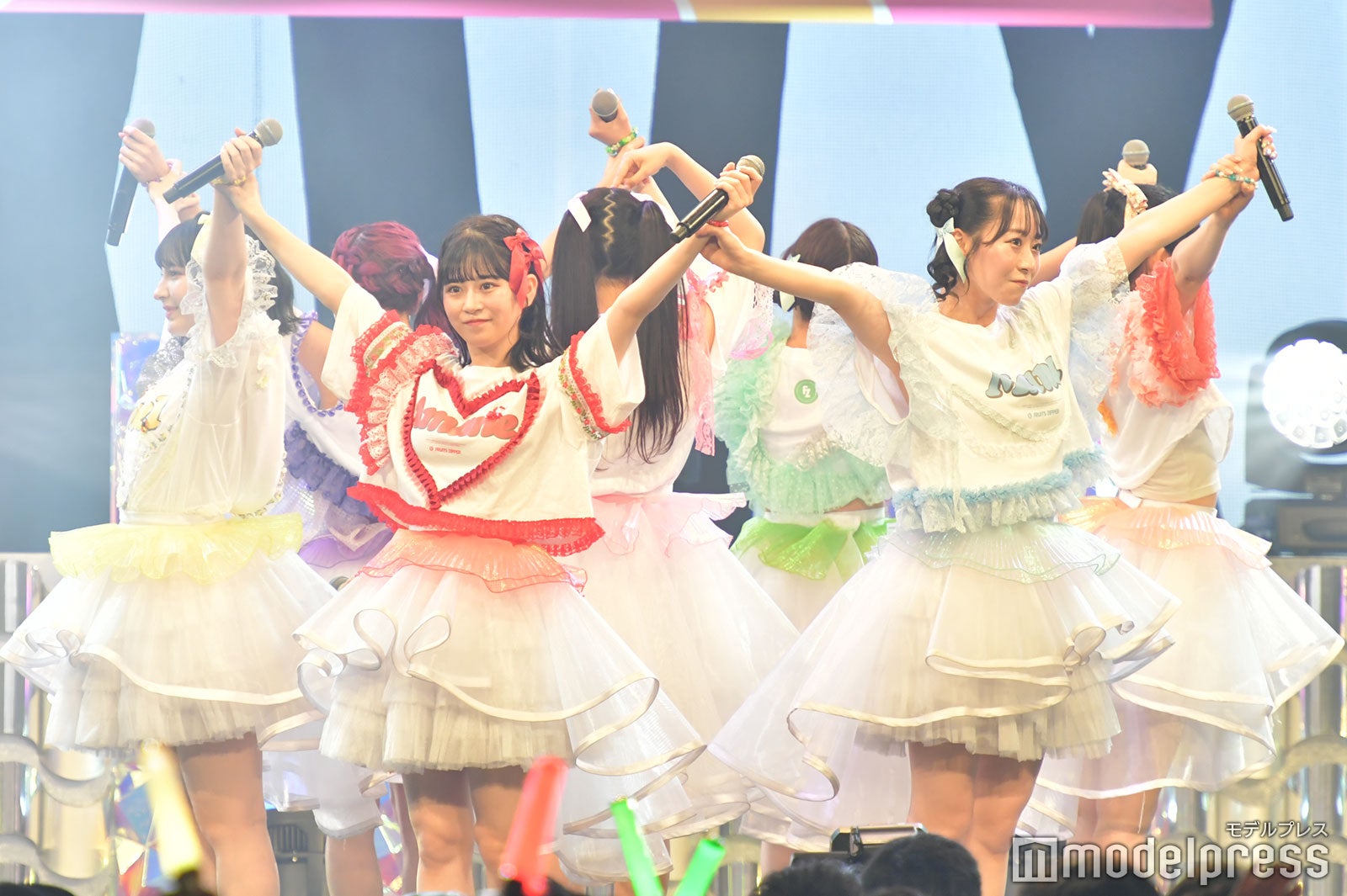 FRUITS ZIPPER（C）モデルプレス