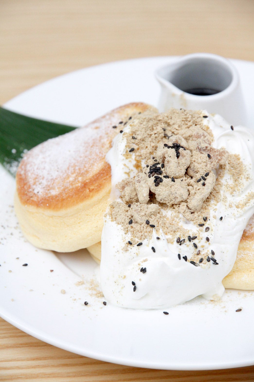 黒胡麻ときな粉クルミのパンケーキ／画像提供：株式会社エーステクノロジー