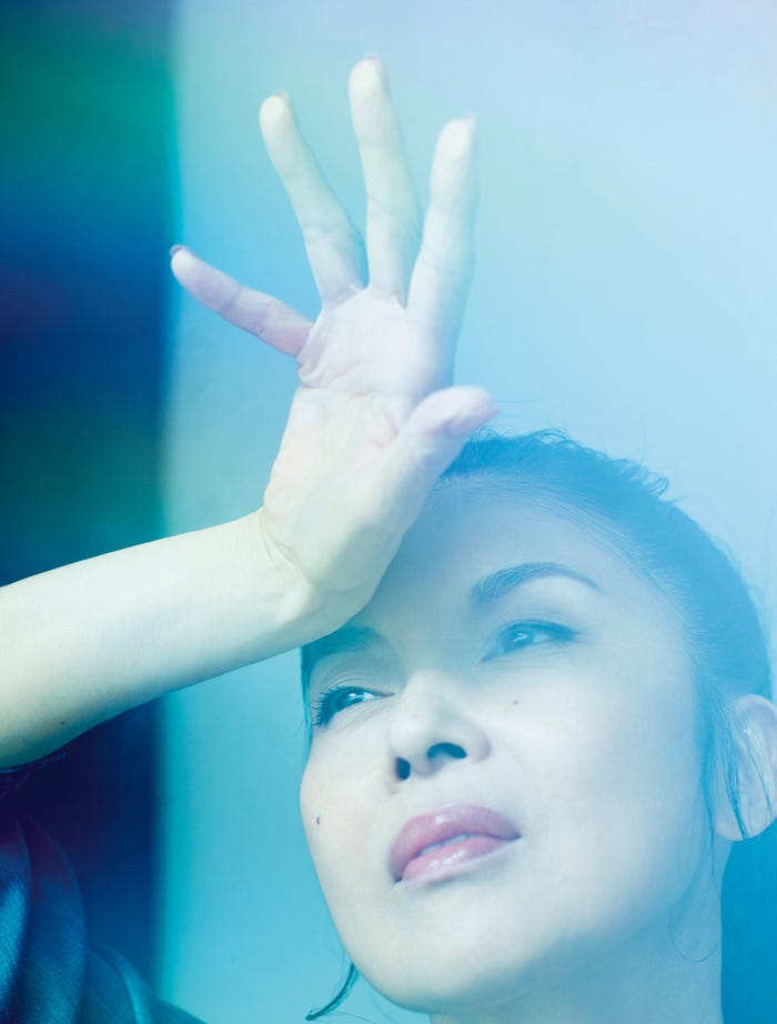 藤あや子 写真集『FUJI AYAKO』(講談社)撮影/浅井佳代子