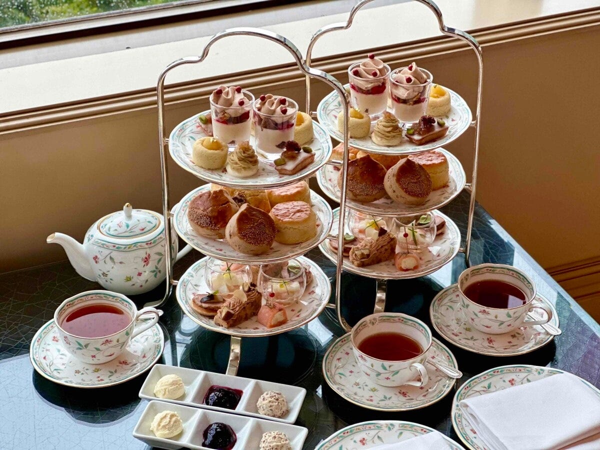 ホテル椿山荘東京「マロンアフタヌーンティー」(写真は4名分)