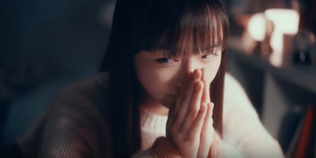 内田珠鈴/「LINE」のテレビCM「受験生篇」より(提供写真)