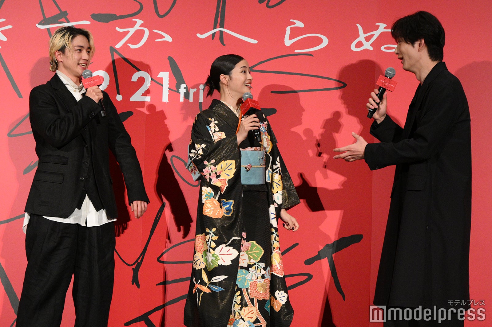 木戸大聖、広瀬すず、水の力を熱弁する岡田将生（C）モデルプレス