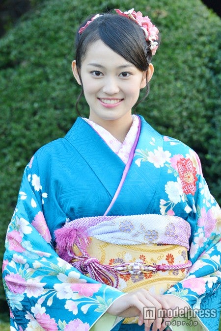 国民的美少女・吉本実憂が－4kgでスッキリ小顔をゲット、ダイエット法を明かす　モデルプレスインタビュー