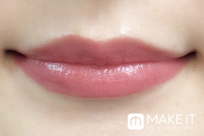 【ヴィセ】「リップ&チーク クリーム」“RD-1”リップとして使用 (C)メイクイット