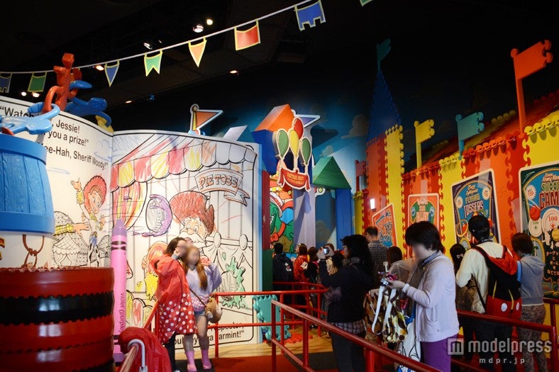 中で撮影を楽しむゲスト／「ディズニーウォーク2014」