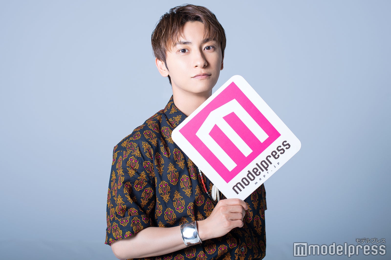 與真司郎（C）モデルプレス