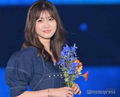 生見愛瑠、愛嬌たっぷり 春コーデがお似合い<GirlsAward 2023 S/S>