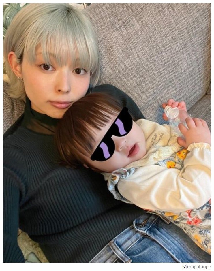 最上もが、娘との2ショットで1歳バースデー報告「母親としても1歳に」