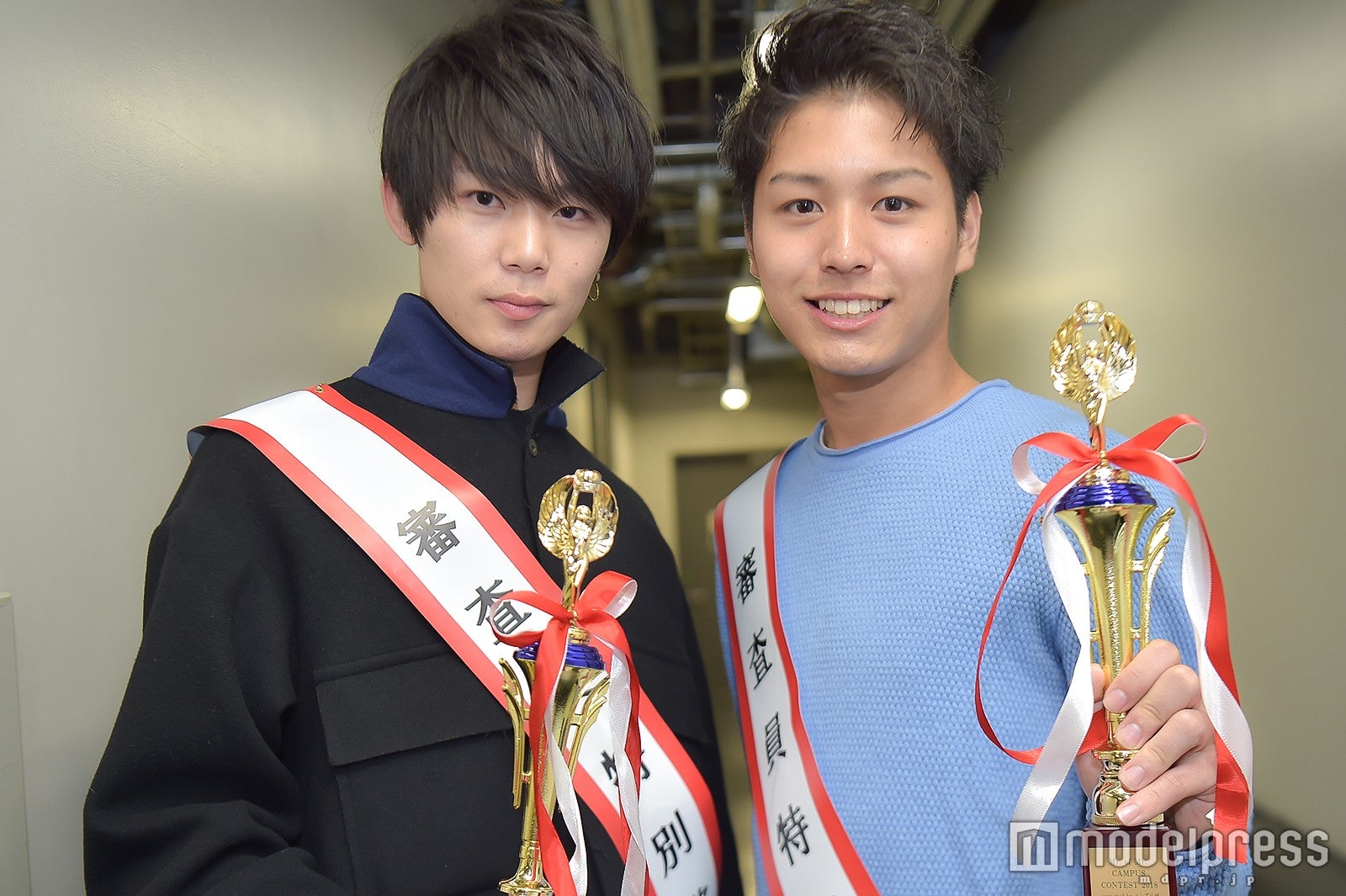 （左から）丸本拓永さん、臼田太晟さん