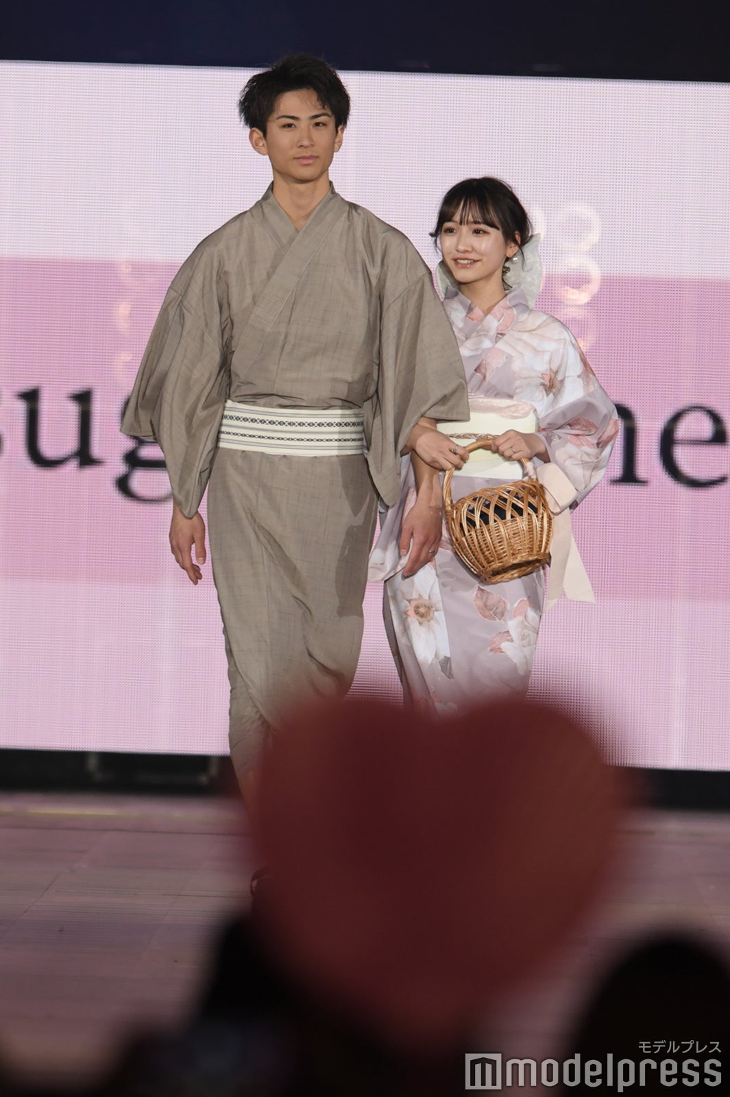 （C）モデルプレス