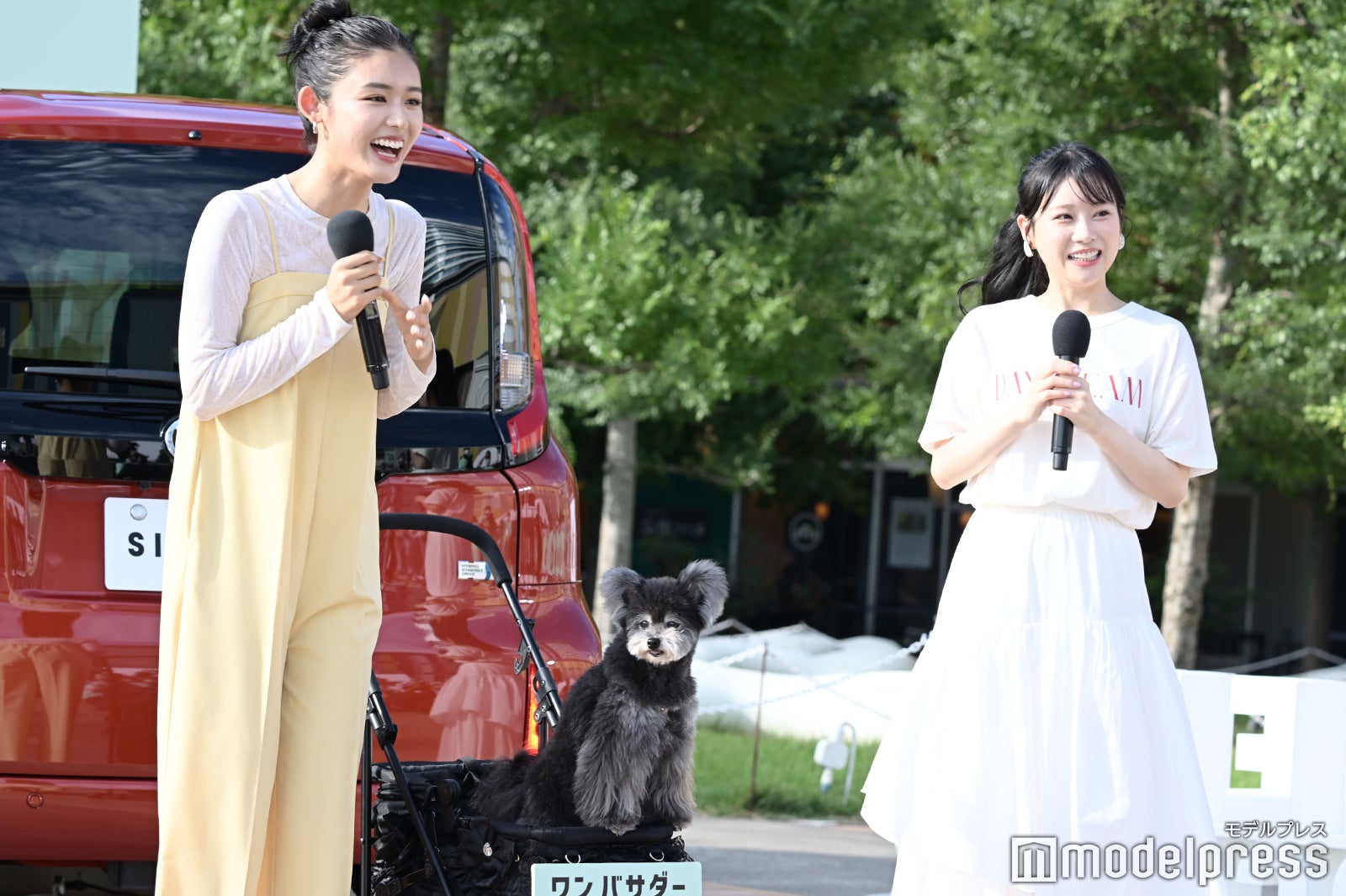 古畑星夏、重盛さと美 （C）モデルプレス