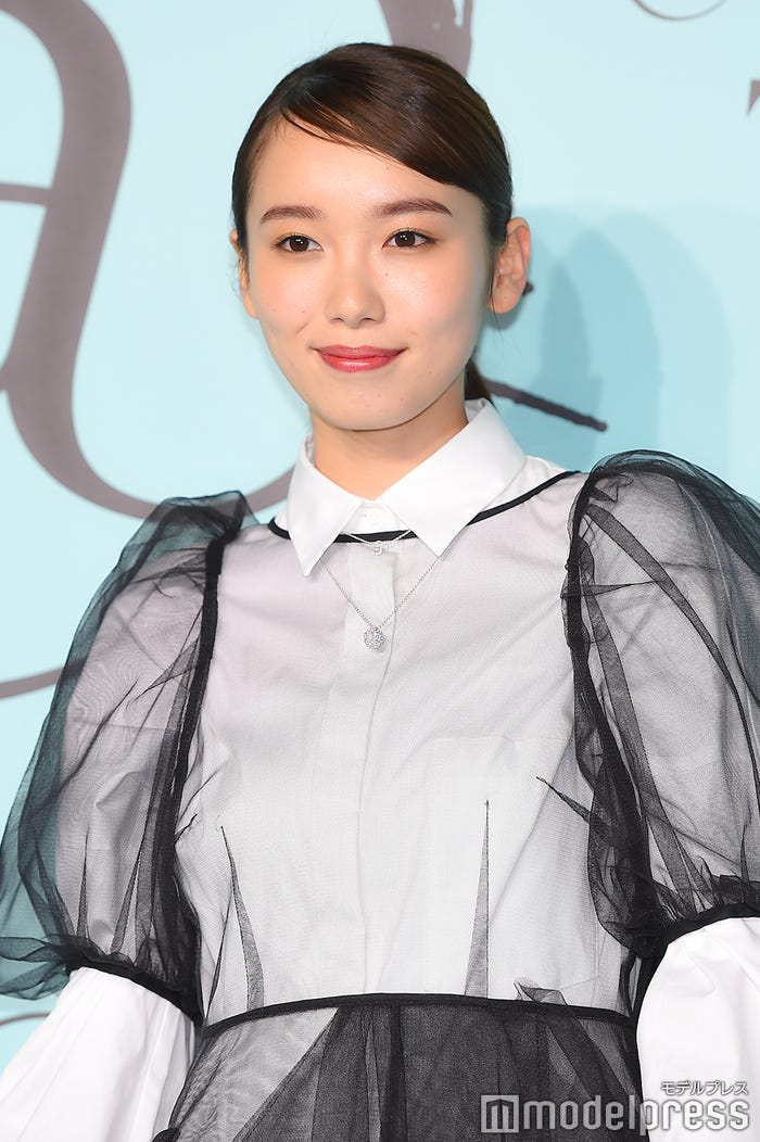 飯豊まりえ(C)モデルプレス