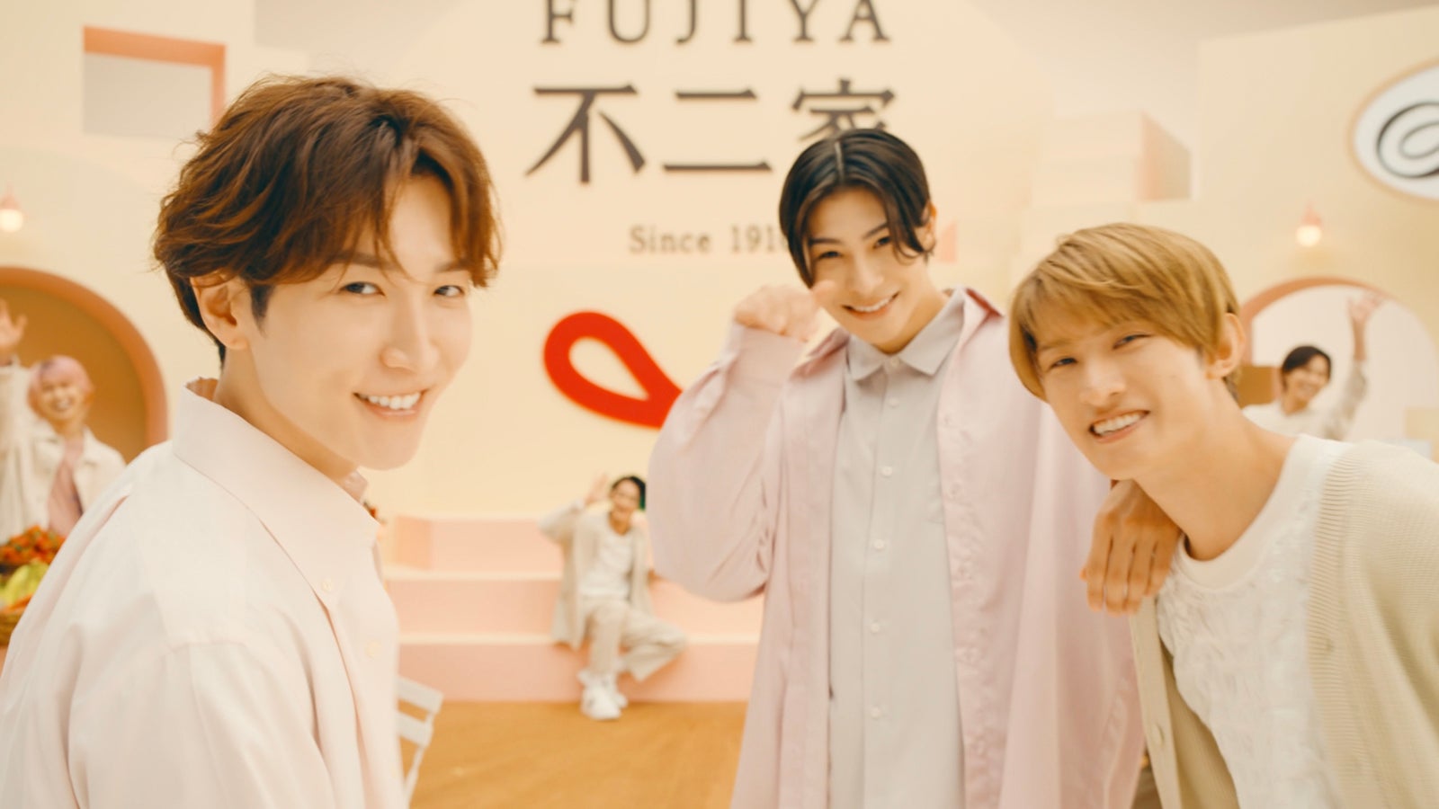 Snow Man、個性豊かな食レポ披露 互いの健闘たたえ合う