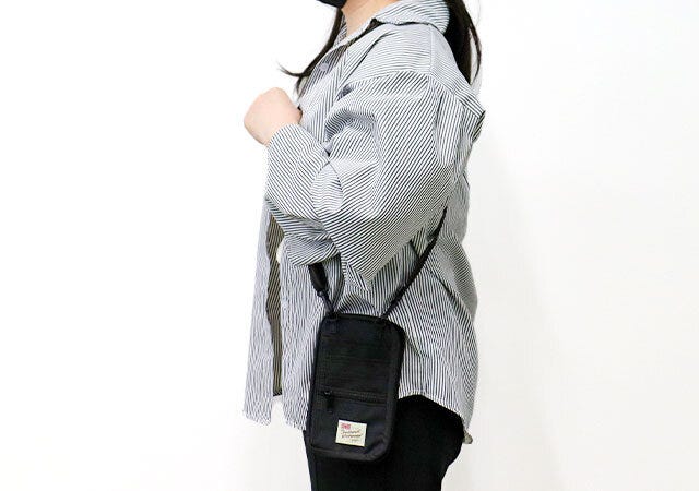 InRed6月号の付録の両面撥水加工付きポシェット