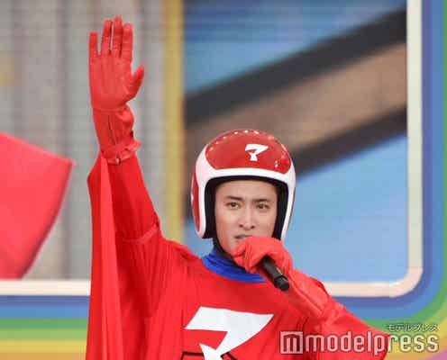 “マッサマン”Snow Man向井康二、バックハグでヒーローっぷり発揮「ヤキモチやかないで」【「お台場冒険王2024」オープニングセレモニー】