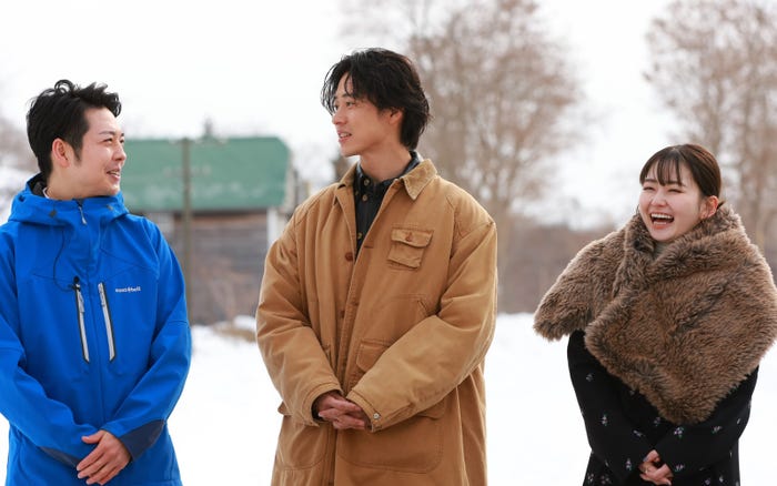 鈴木直道知事、山崎賢人、山田杏奈(C)野田サトル/集英社(C)2024映画「ゴールデンカムイ」製作委員会