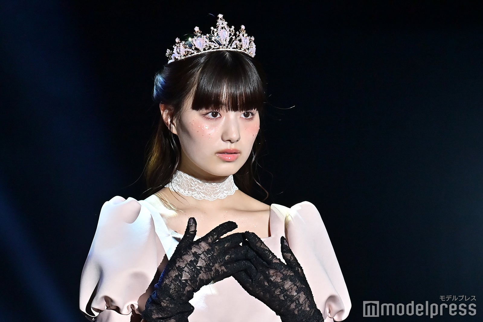 イメチェン前の鶴嶋乃愛（C）モデルプレス