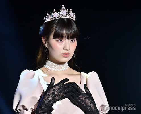 鶴嶋乃愛、ミニワンピで会場虜に ティアラ身につけ堂々ランウェイ<超超十代-ULTRA TEENS FES-2022@TOKYO>
