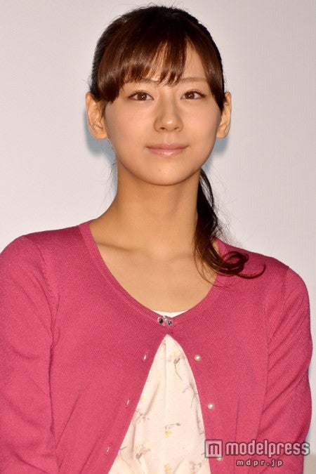 ドラマ「SMOKING GUN～決定的証拠～」のクランクアップを報告した西内まりや