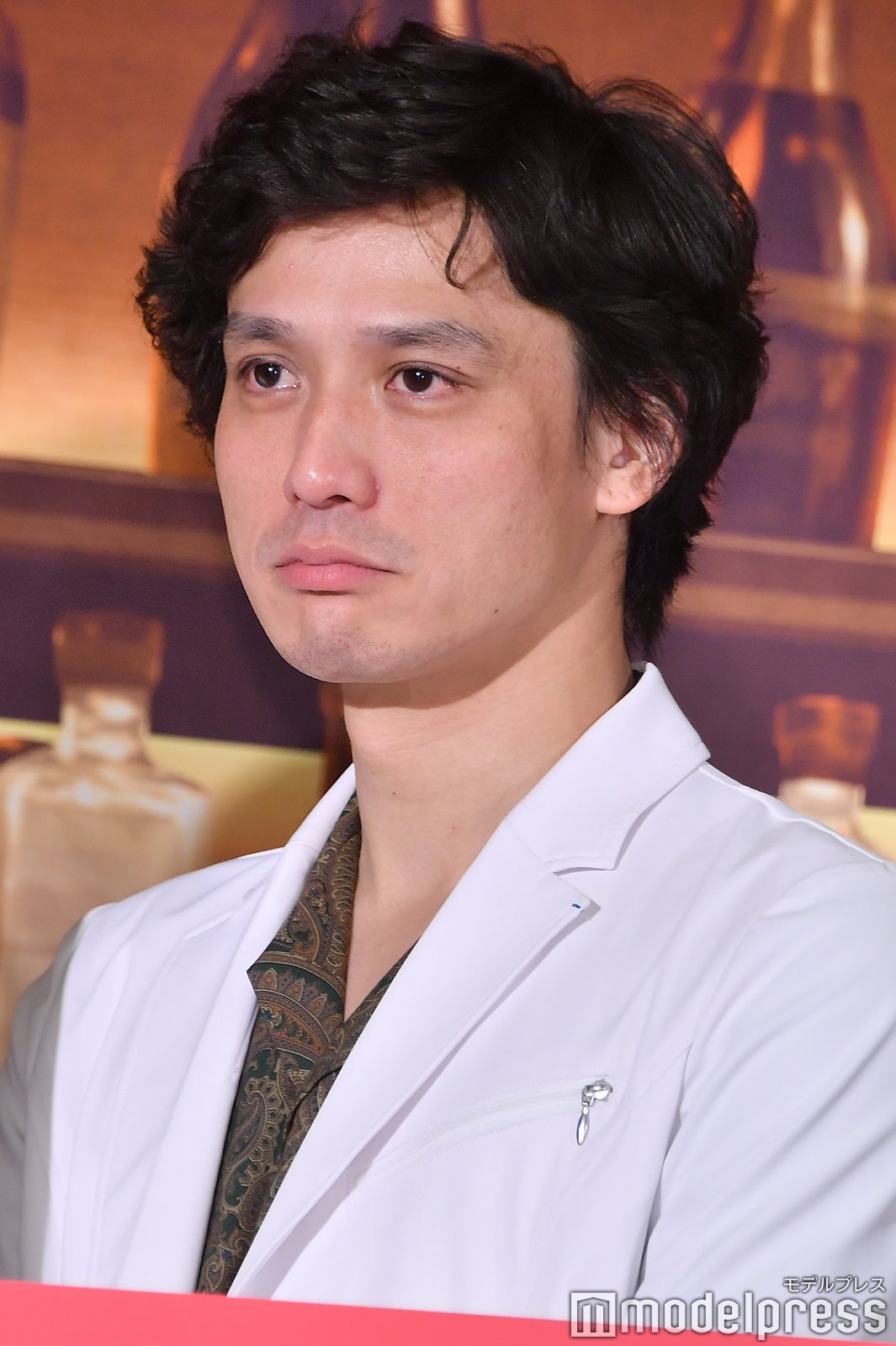 安藤政信／「神酒クリニックで乾杯を」（C）モデルプレス