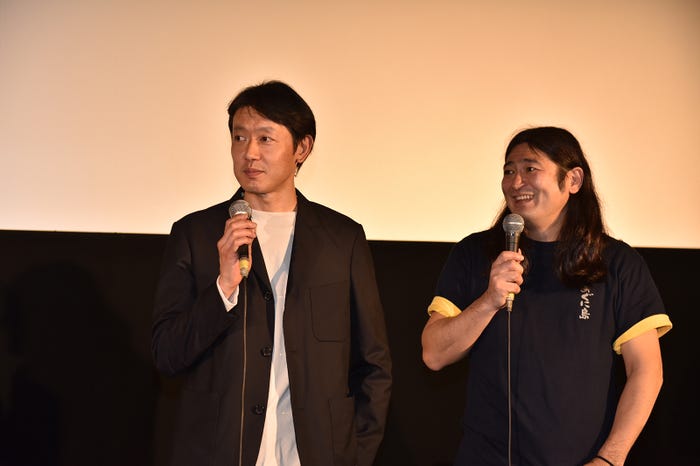 筒井道隆、鈴木Q太郎(C)沖縄国際映画祭/よしもとラフ&ピース