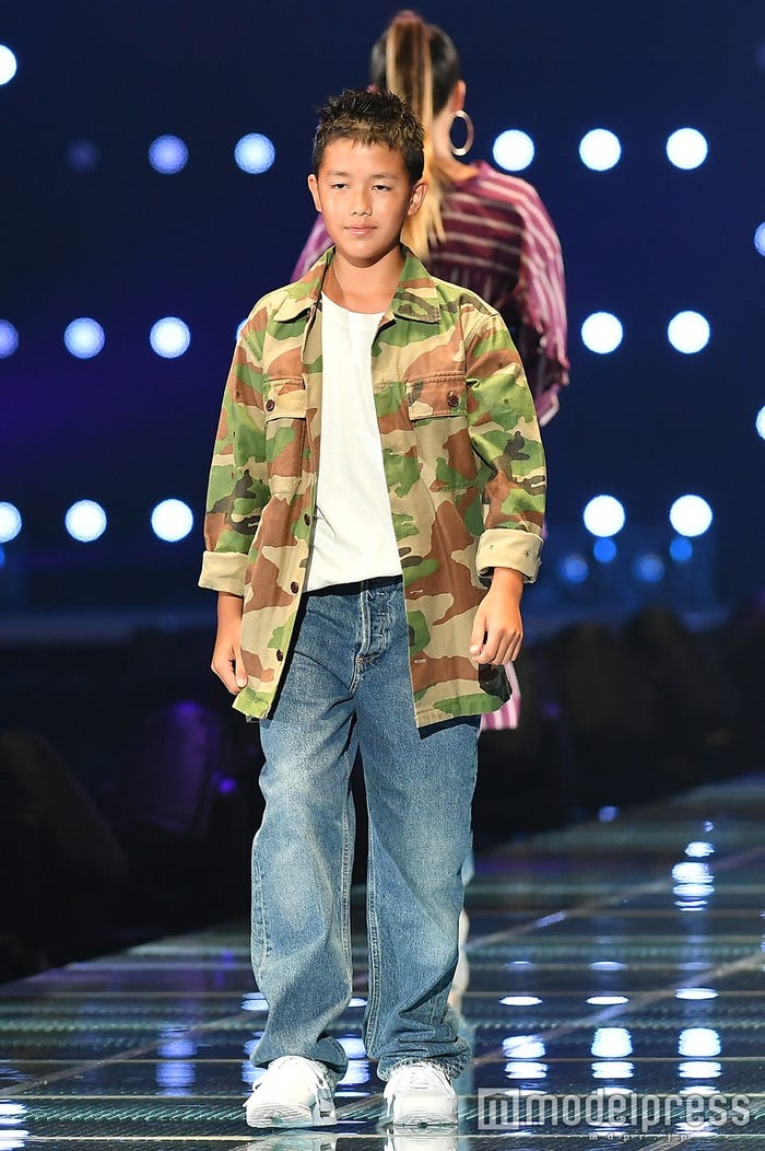 (C)モデルプレス