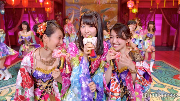 AKB48「君はメロディー」MVより(C)AKS/キングレコード