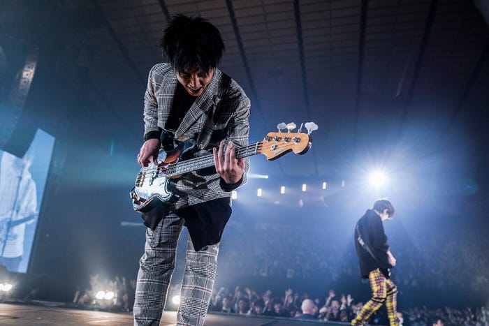 Mrs. GREEN APPLE「ARENA TOUR /エデンの園」/撮影:上飯坂一