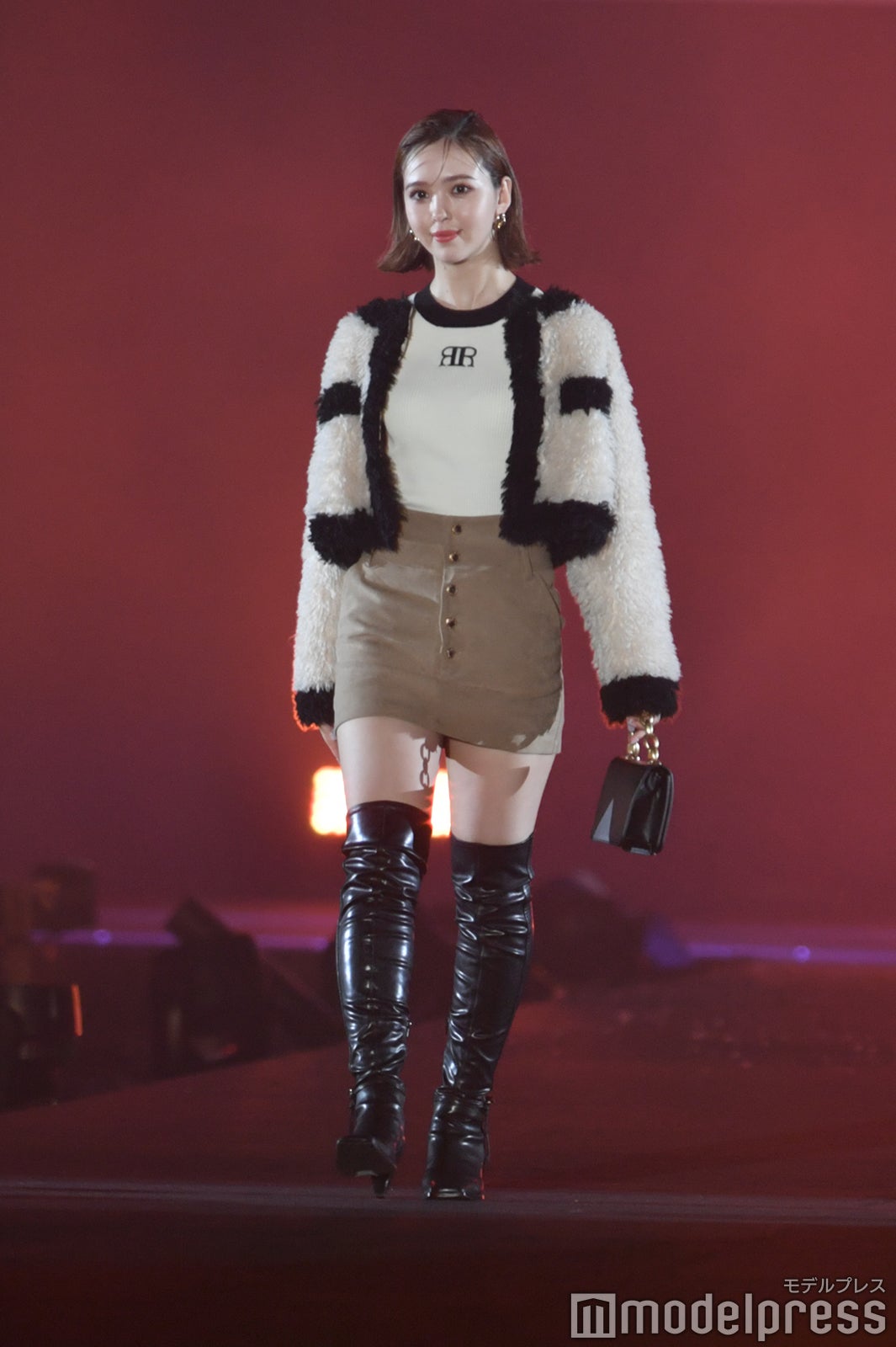 （C）モデルプレス