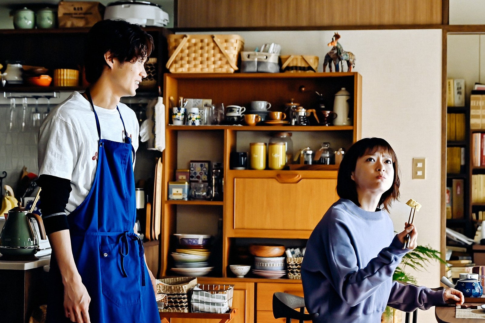 磯村勇斗、上野樹里／「持続可能な恋ですか？～父と娘の結婚行進曲～」第3話より（C）TBS