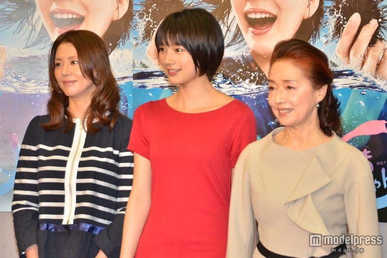 （左から）小泉今日子、能年玲奈、宮本信子
