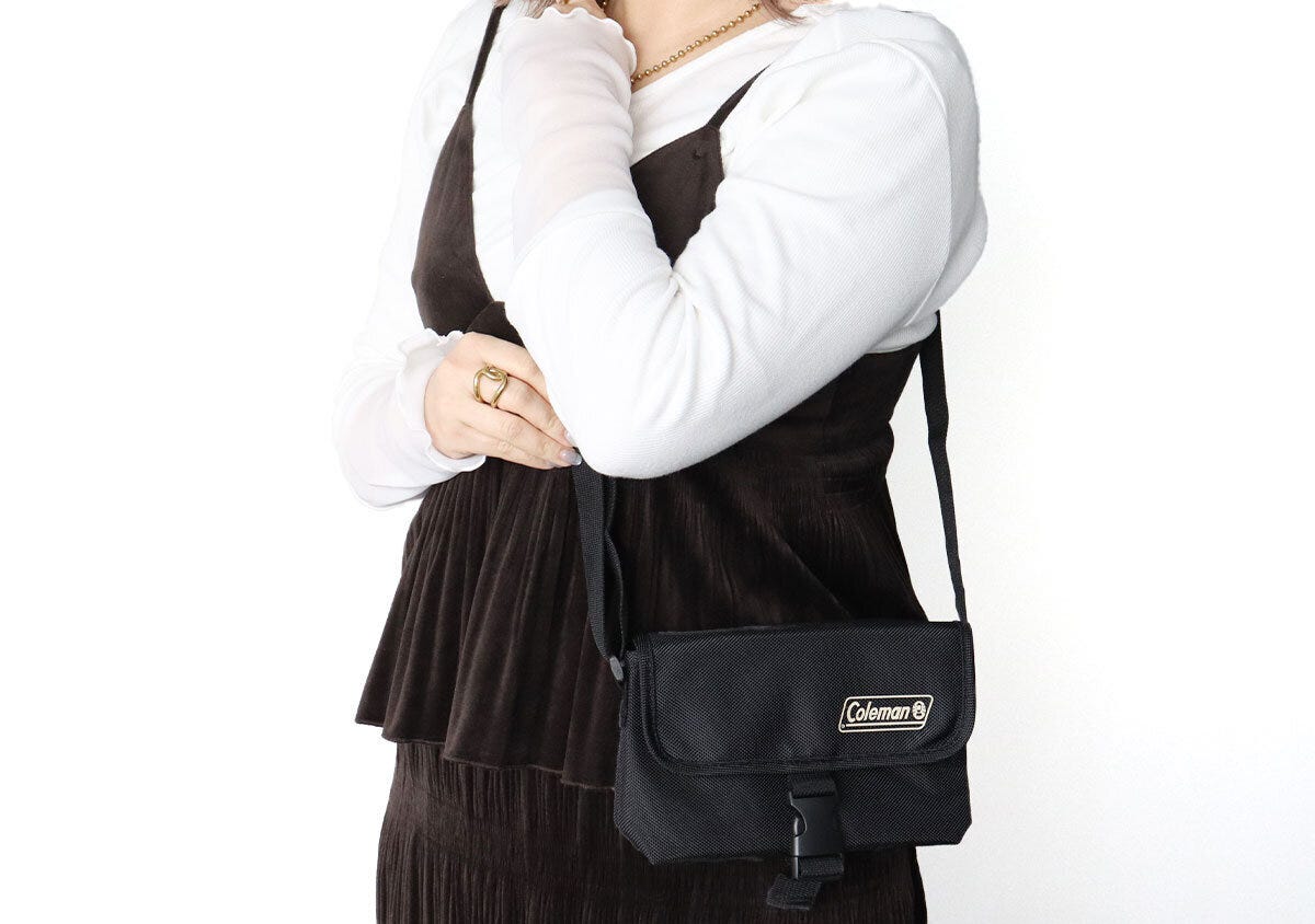 宝島社雑誌付録モノマックス3月号増刊のコールマンのお財布ショルダーバッグ11