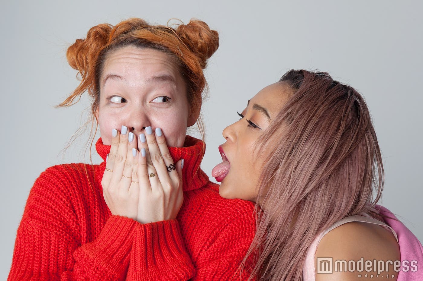 青山テルマさん(右)と、スタイリングを担当したカトウリサさん(左)はプライベートでもとっても仲良し♡