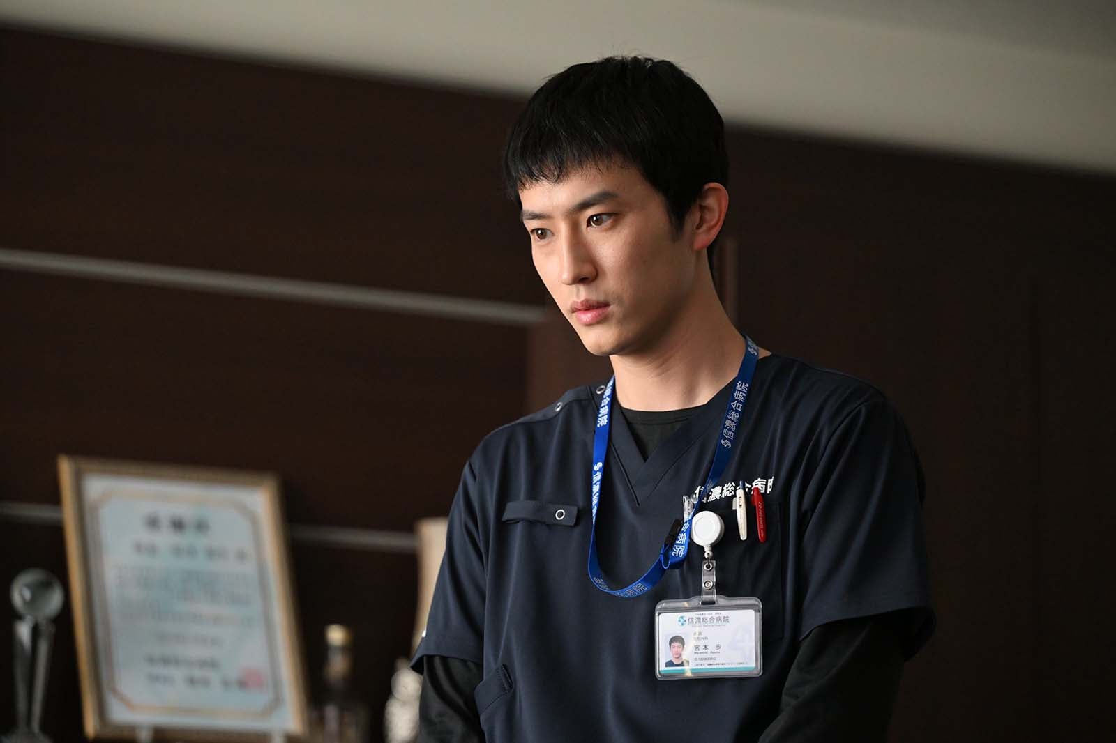 【マウンテンドクター 第1話】歩（杉野遥亮）、整形外科＆山岳診療科の兼務命じられる