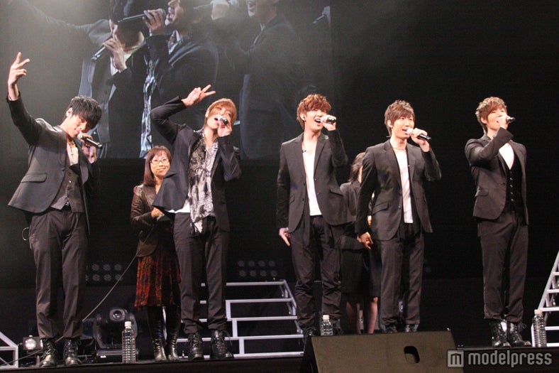 CODE-V／(C)NPO法人日韓文化交流会