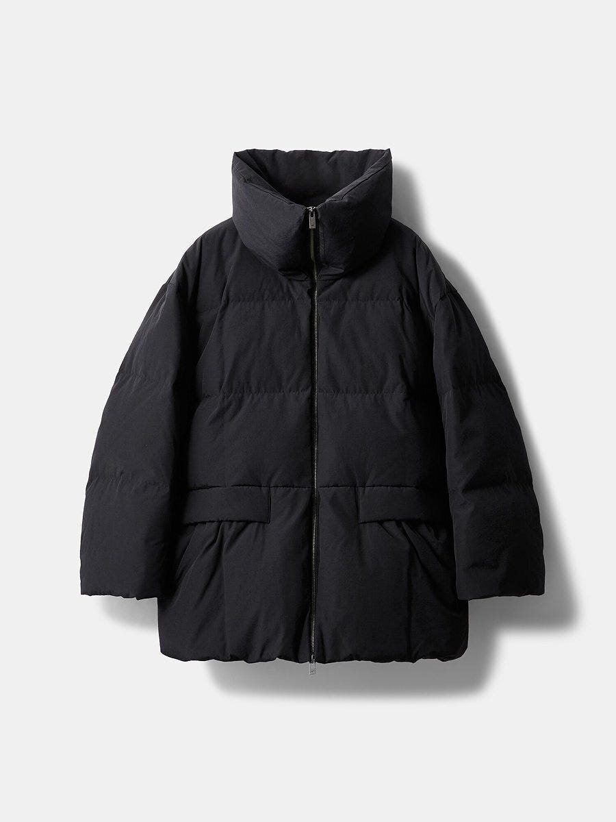 PLSTのオーバーサイズダウンコート