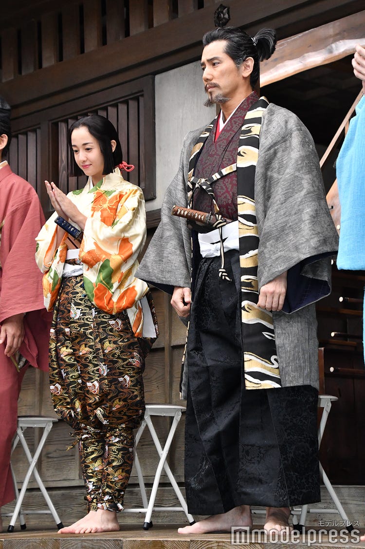 画像40 40 長谷川博己 年大河 麒麟がくる クランクイン 沢尻エリカらと登場で役衣装初お披露目 モデルプレス
