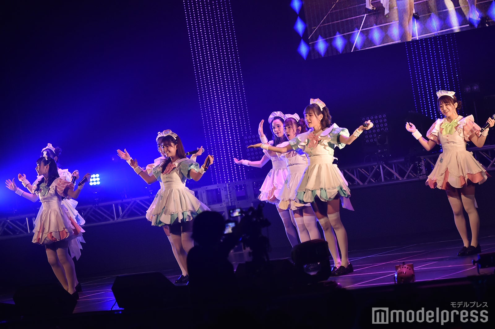 あっとせぶんてぃーん（C）モデルプレス